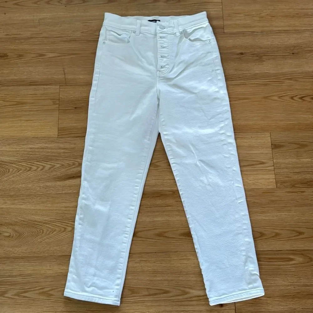 Express Womens High Rise Mom Jeans 2 White Cropped Straight Leg Button Fly